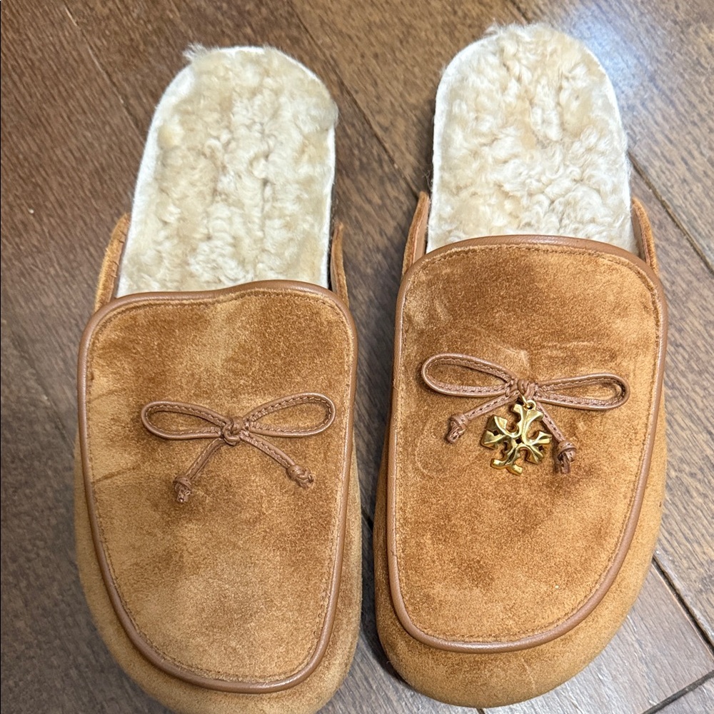 Tory Burch Charm Toasted Caramel Mules